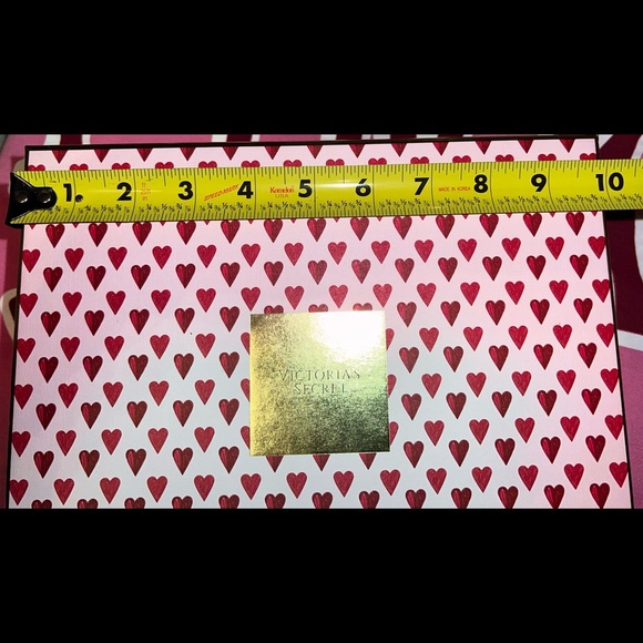 ♥️NWT VICTORIA’S SECRET BOX♥️ - Picture 4 of 12